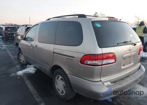 2002 Toyota Sienna Le z USA, uszkodzony, nr VIN 4T3ZF13C42U479037